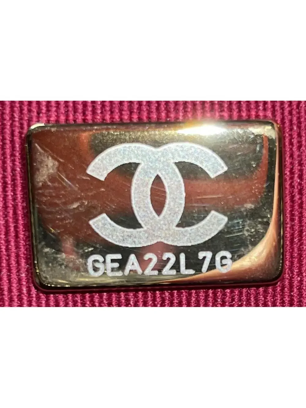CHANEL elevate your